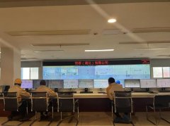 <b>责人笑着送上来：“春采茶、夏避暑、秋丰收、</b>